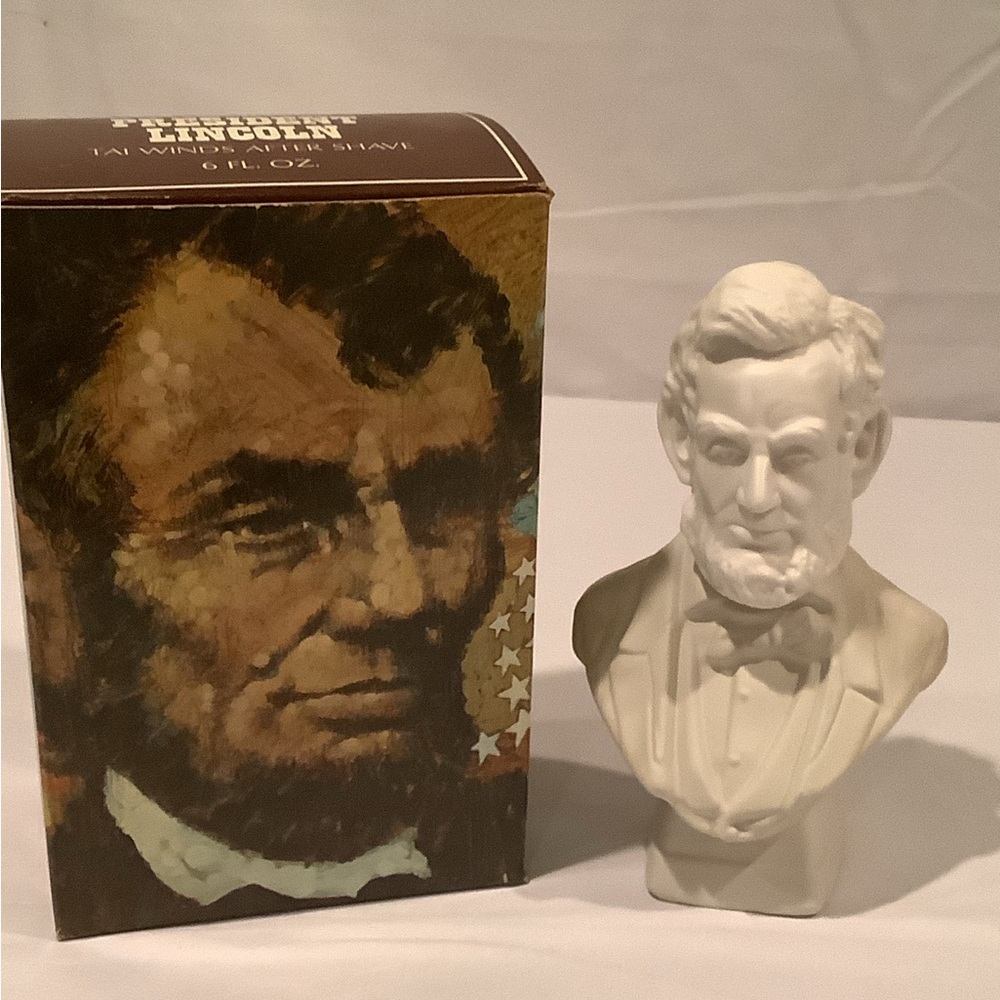 Avon Abraham Lincoln Bust - Cream